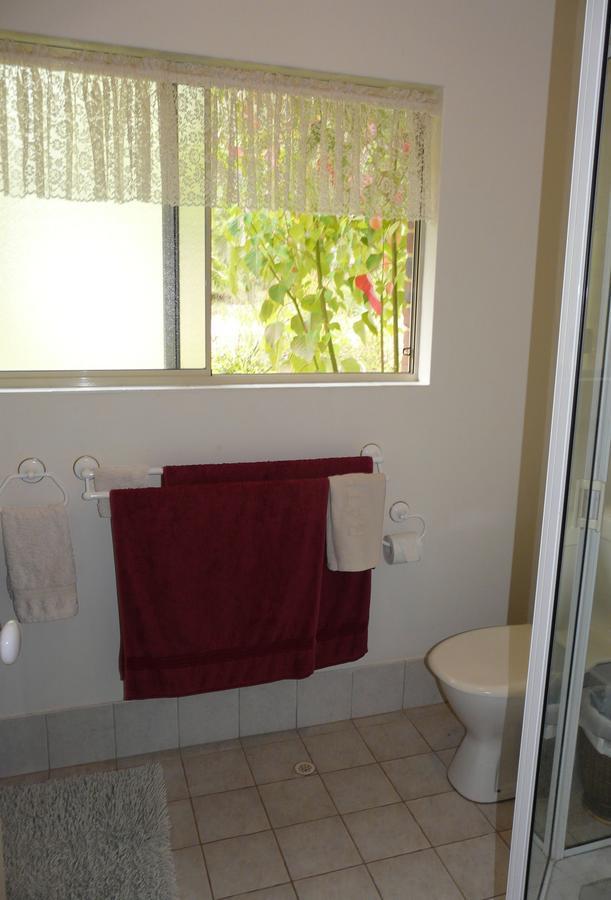 Country Charm Retreat B&B Donnybrook Ngoại thất bức ảnh